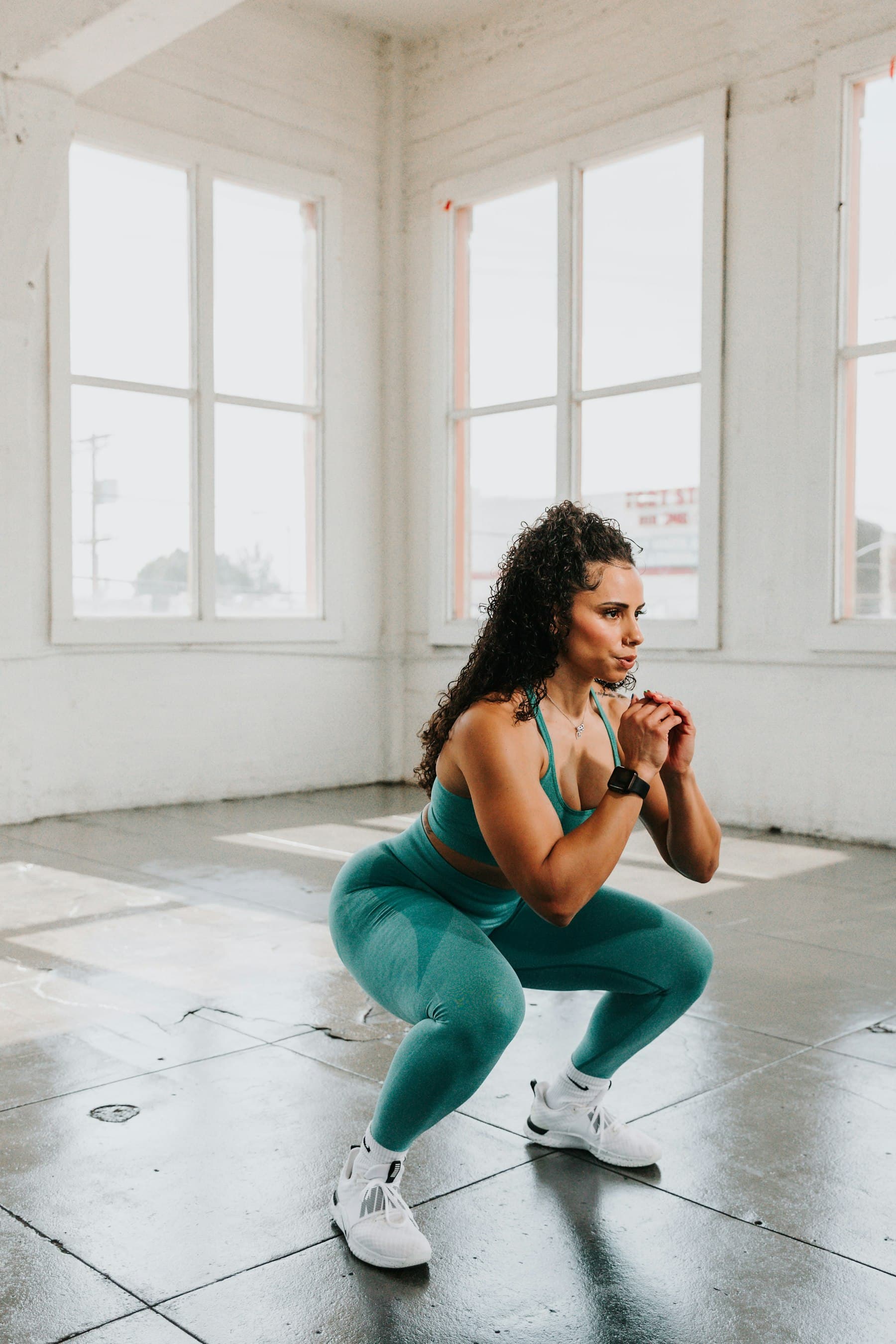 Entraînement sportif dans une lumière chaude